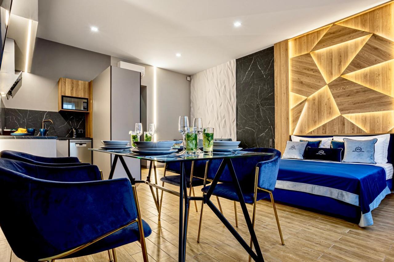 Central Family Boutique Apartments 2 Lviv Exterior foto